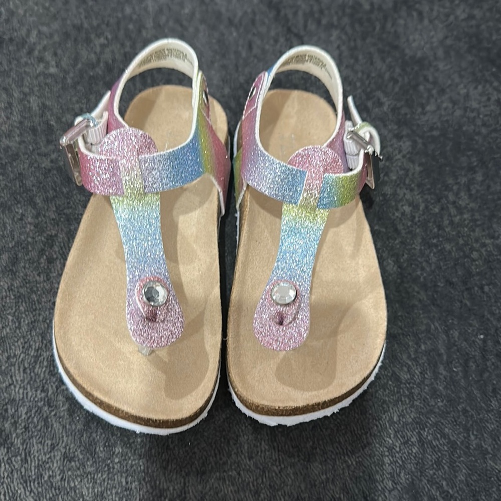 Kid’s glittery colorful sandals